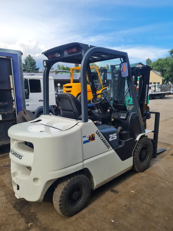 Навантажувач вилковий UNICARRIERS FD25T5 - Зображення 3