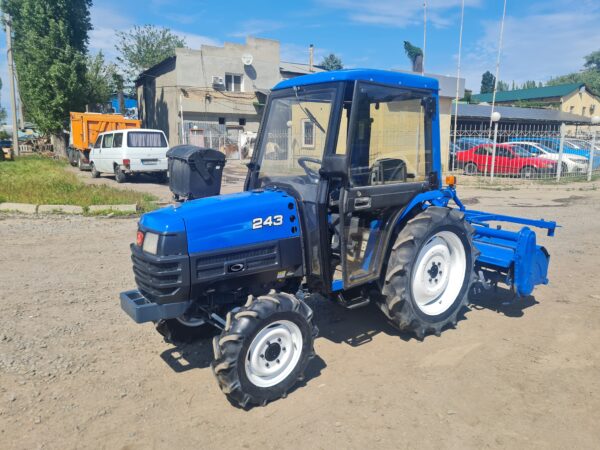 Міні-трактор з кабіною ISEKI TF243F - Зображення 3