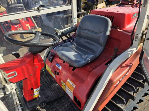 Міні-трактор гусеничний з кабіною YANMAR AC-18 - Зображення 10