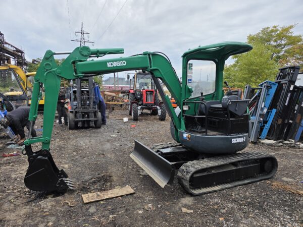 Міні-ексакватор KOBELCO SK30UR-2