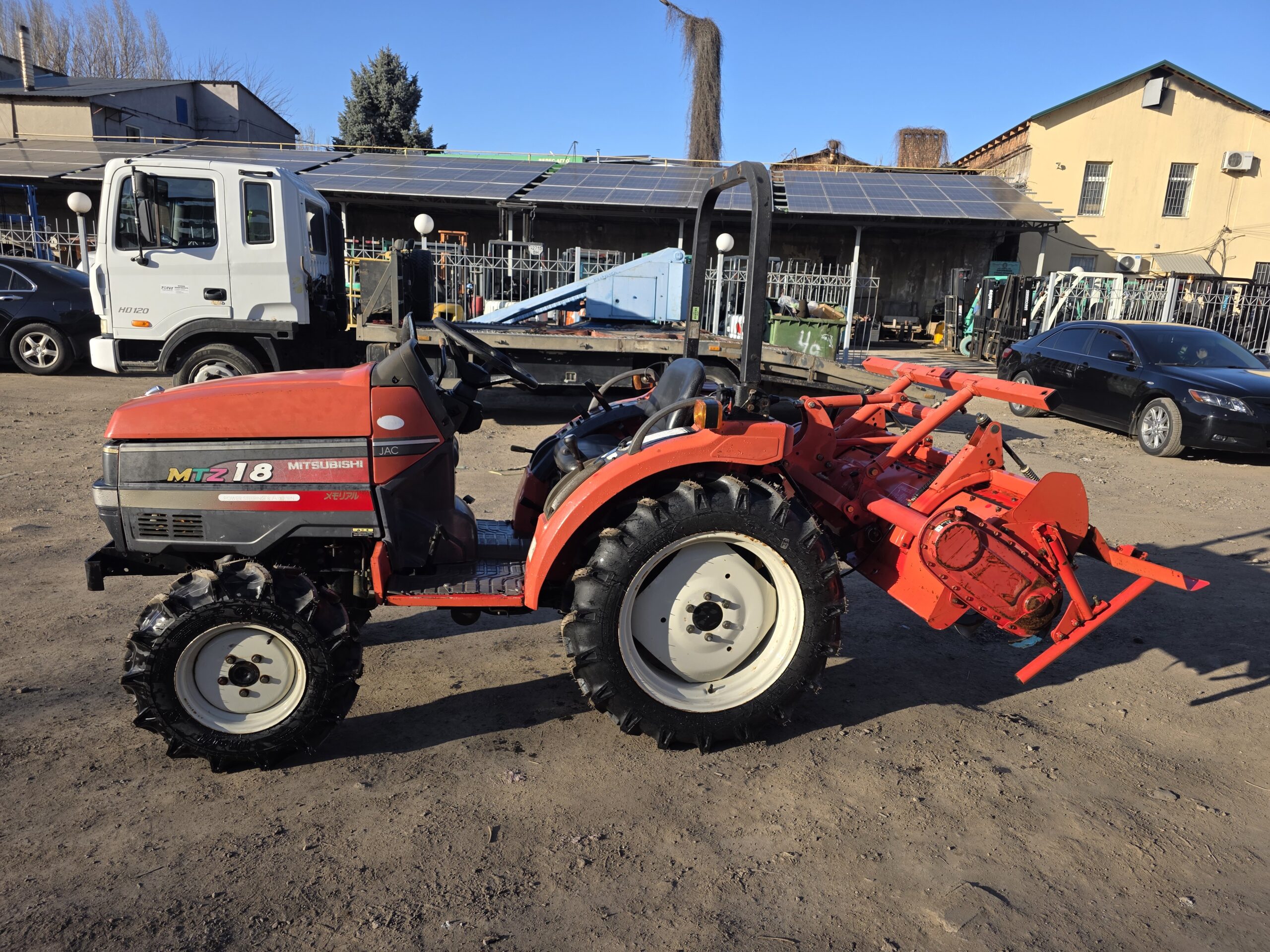 Міні-трактор MITSUBISHI MTZ18