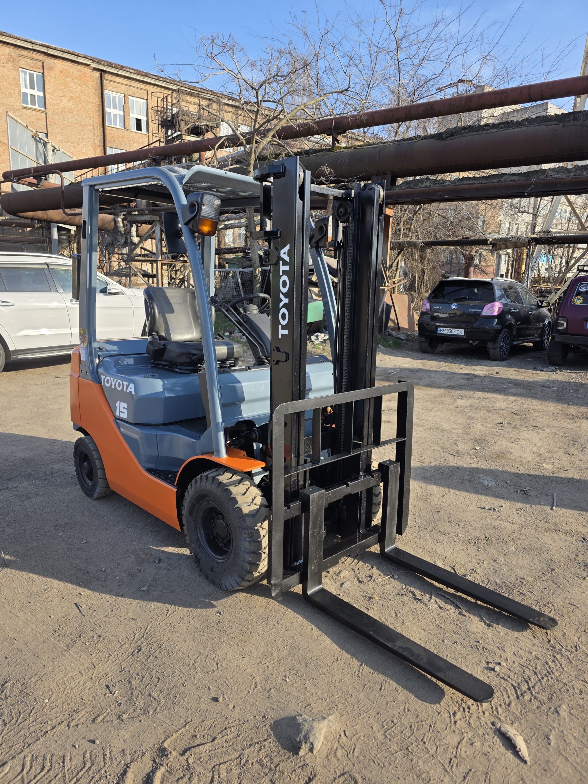 Навантажувач вилковий TOYOTA 02-8FDL15 - Зображення 3