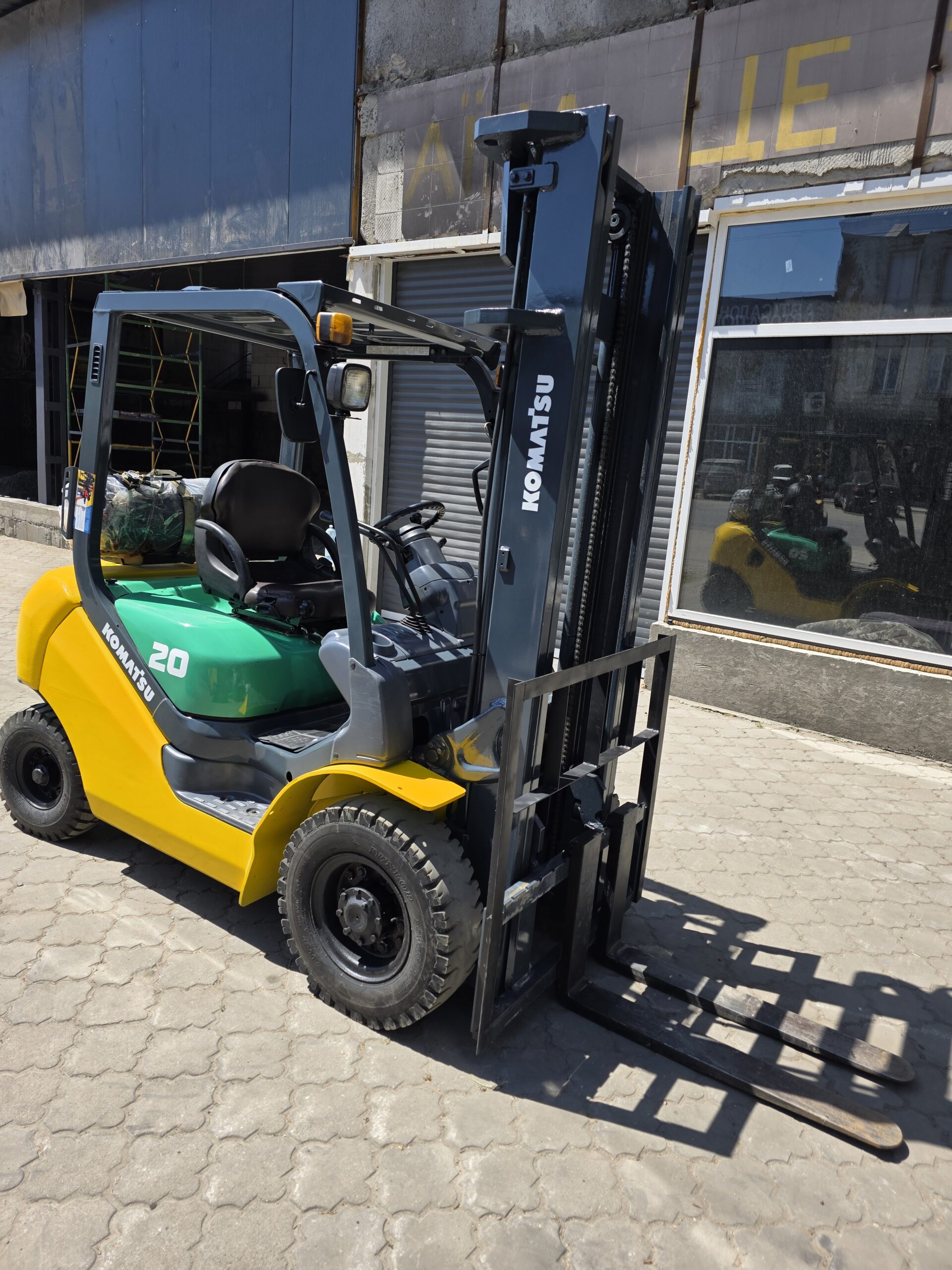 Навантажувач вилковий KOMATSU FG20T-16 - Зображення 2