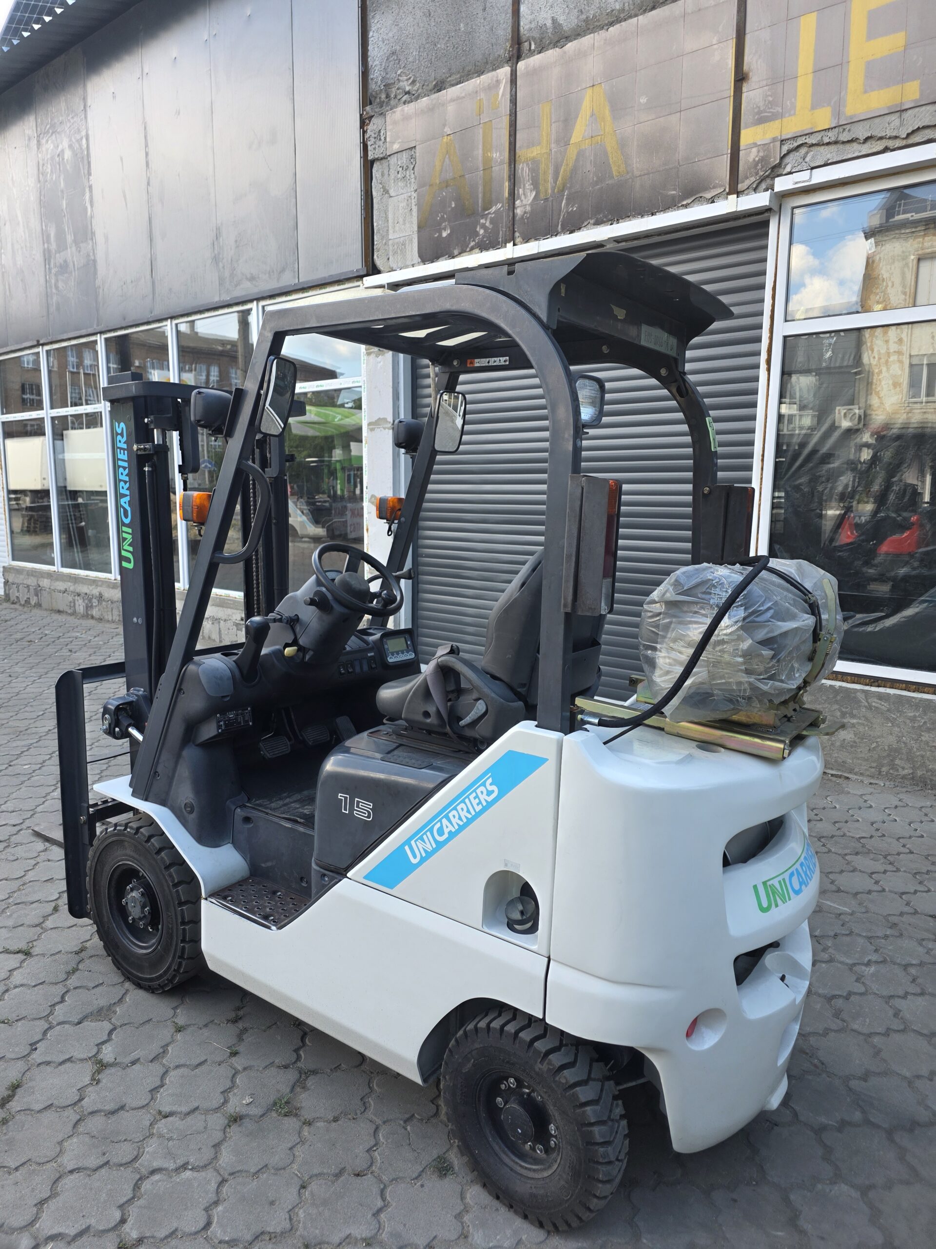 Навантажувач вилковий UNICARRIERS FGE15T5 - Зображення 6